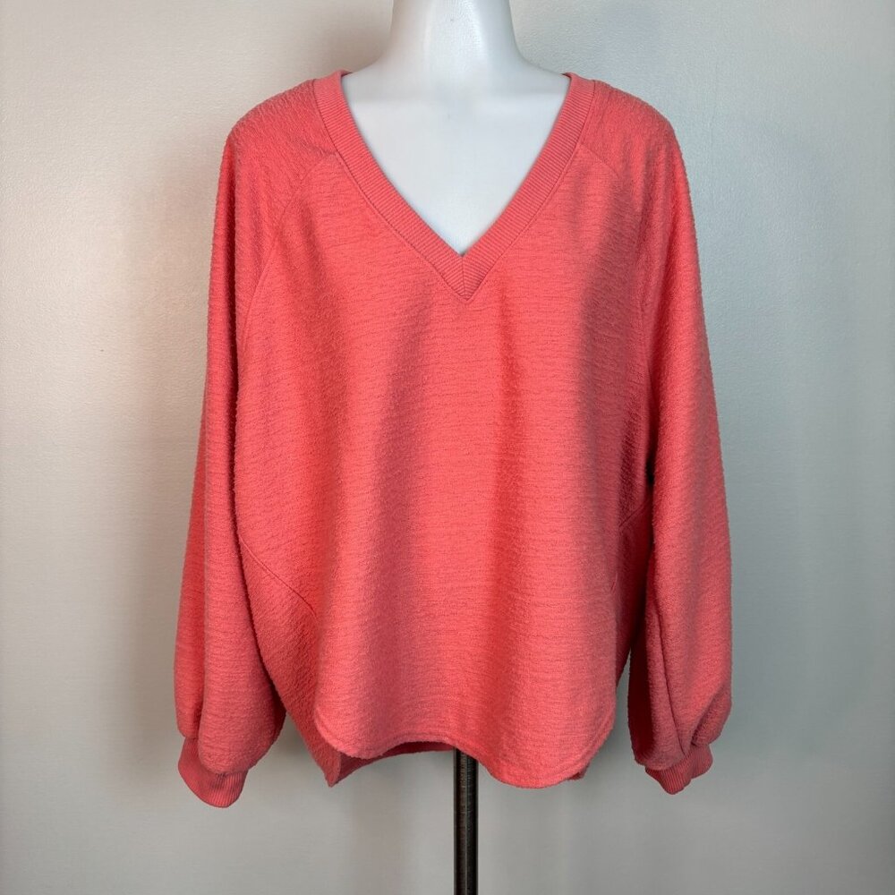 Lucky Brand Sweatshirt Medium Coral Pink‎ Fleece V-Neck Relaxed Fit Pullover